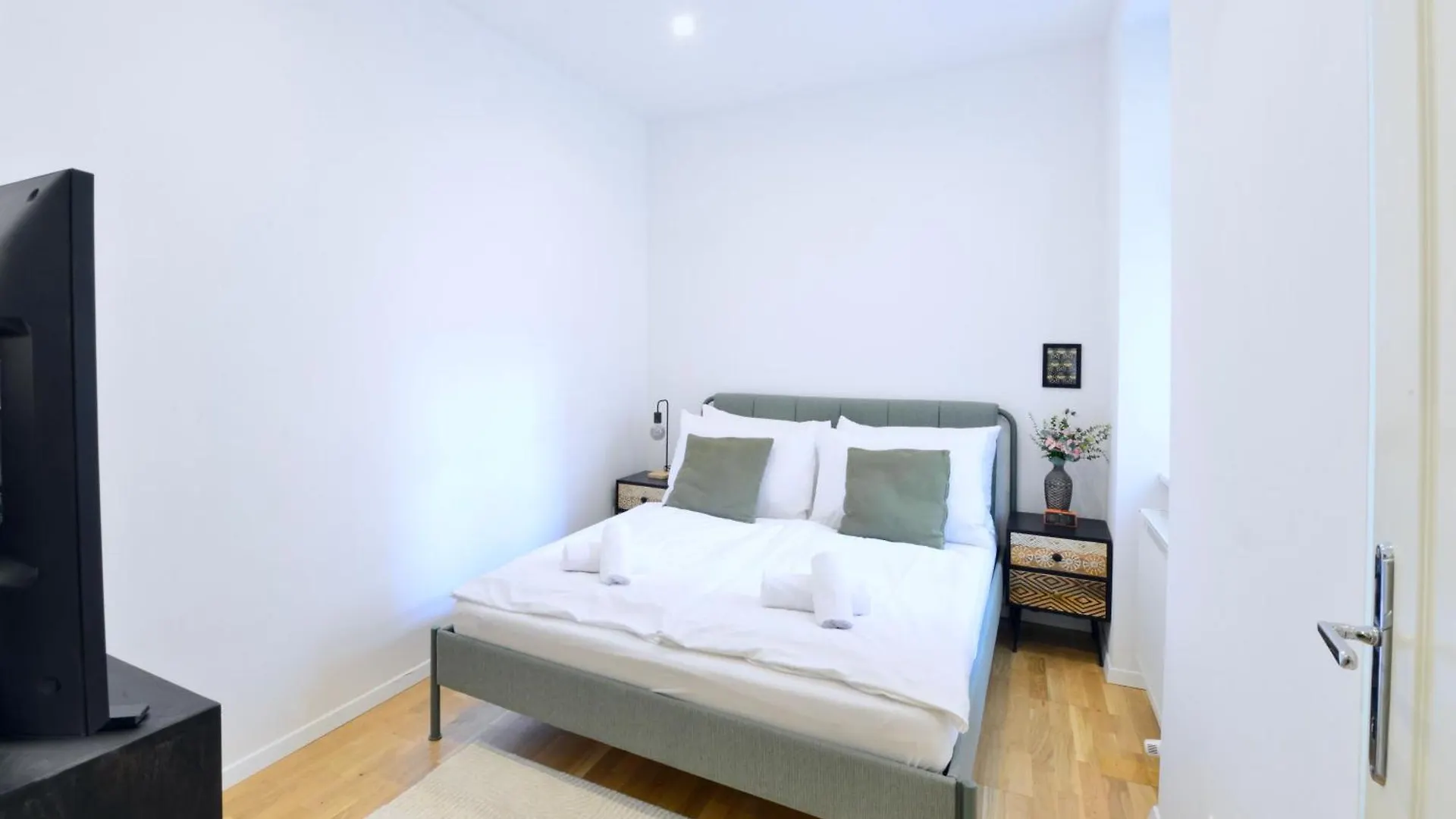 II Close To Schoenbrunn - Time To Relax Vienna Apartment